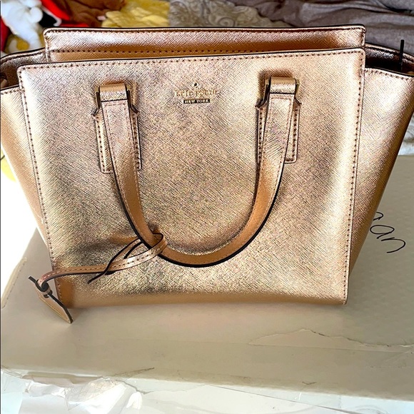 kate spade Handbags - Kate Spade Rose Gold Purse